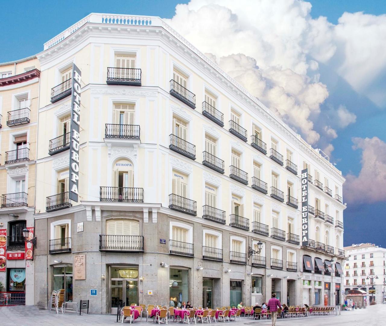 Hotel Europa Madrid Exterior photo